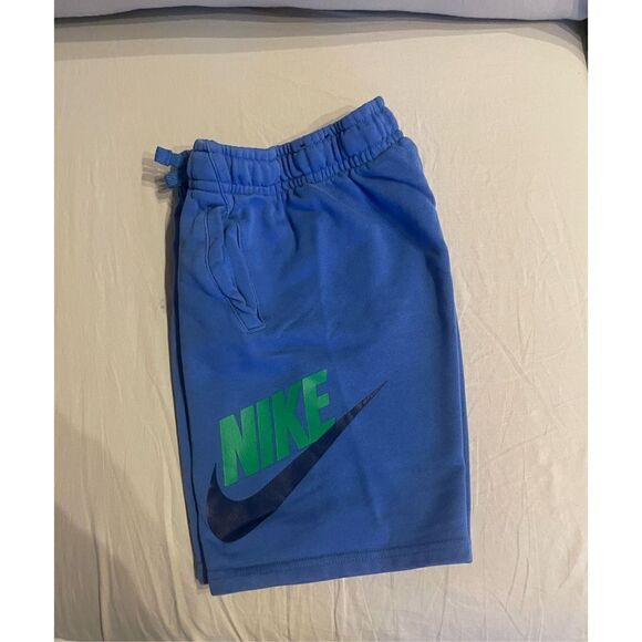 Nike Sportswear Club Fleece shorts royal blue with green Nike and black check - Picture 2 of 4